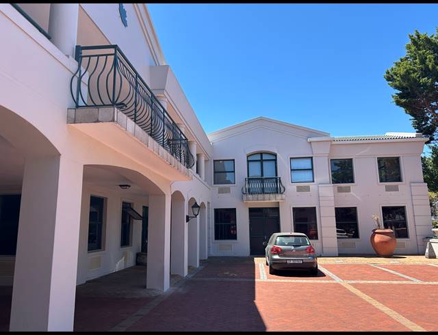 230M² BUILDING TO LET IN TOKAI
